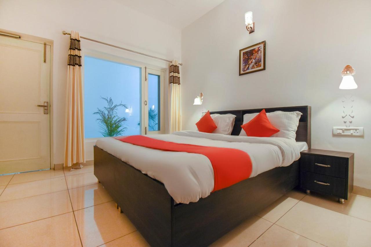 Oyo 75460 Sky High Residency Hotell Ludhiana Exteriör bild