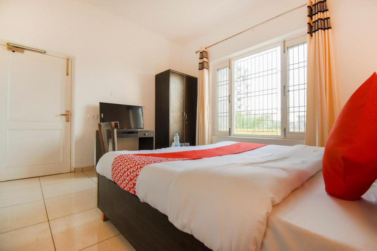Oyo 75460 Sky High Residency Hotell Ludhiana Exteriör bild