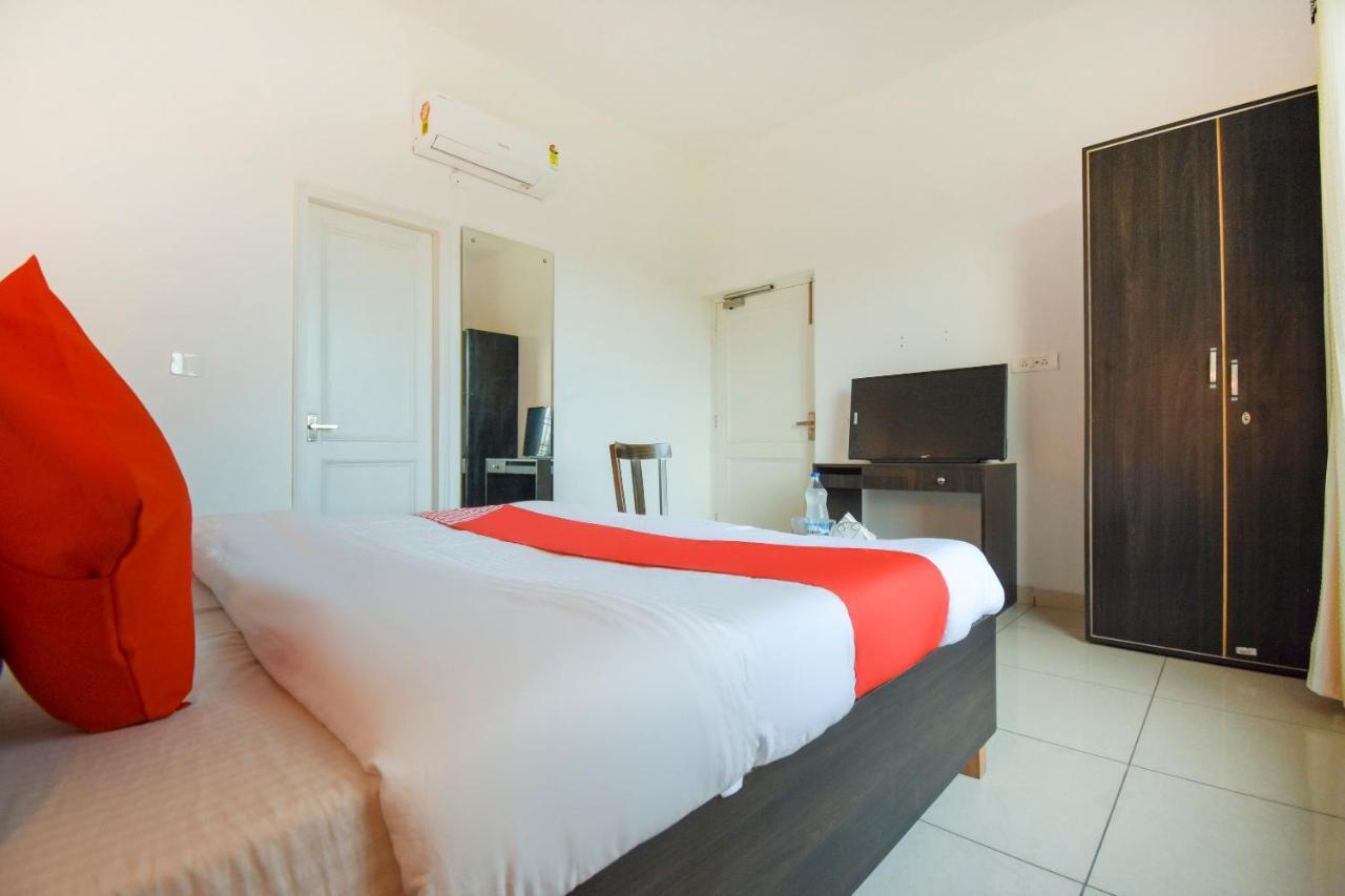 Oyo 75460 Sky High Residency Hotell Ludhiana Exteriör bild