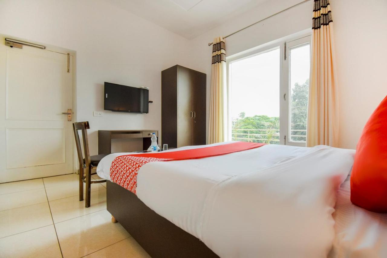 Oyo 75460 Sky High Residency Hotell Ludhiana Exteriör bild