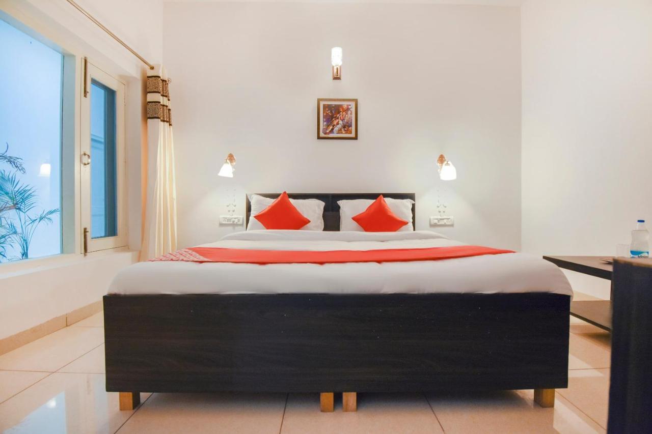 Oyo 75460 Sky High Residency Hotell Ludhiana Exteriör bild