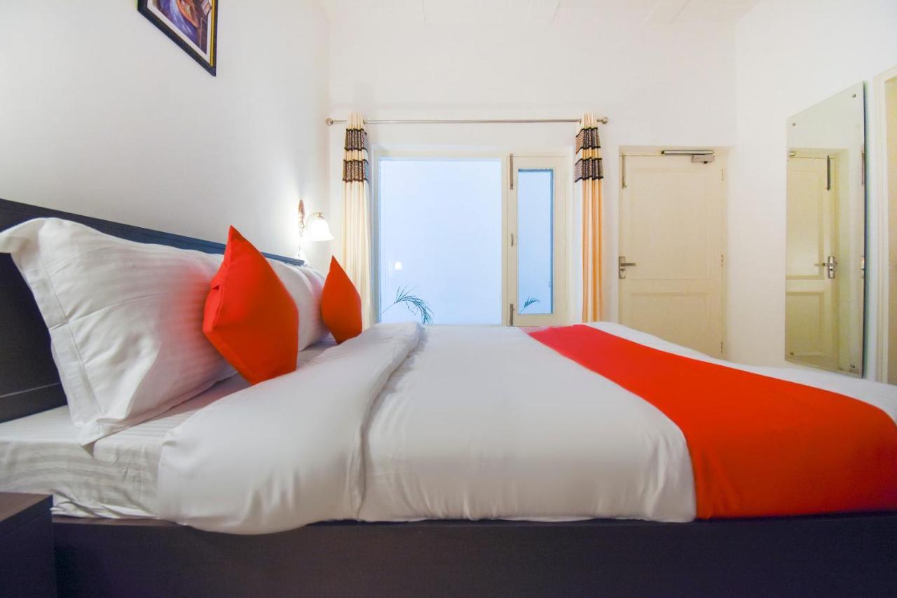 Oyo 75460 Sky High Residency Hotell Ludhiana Exteriör bild