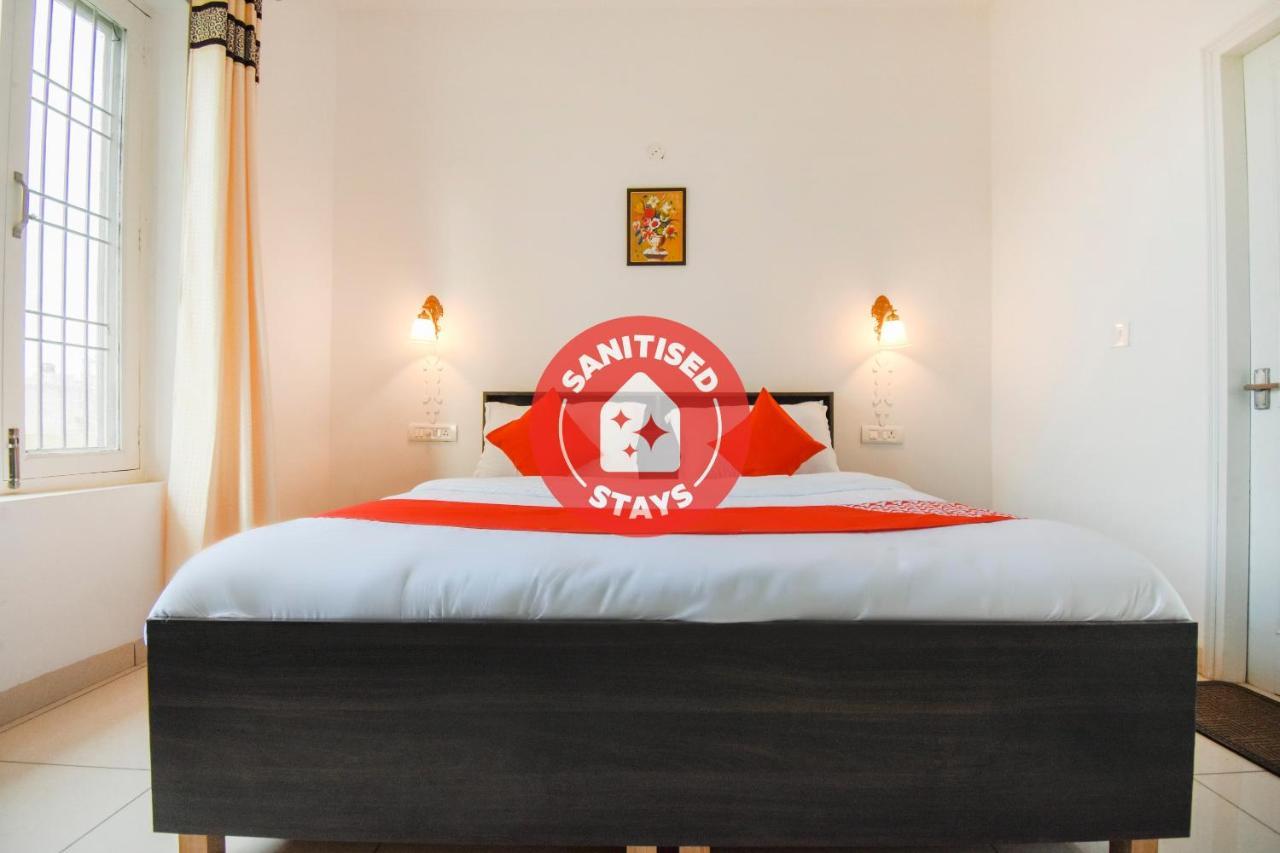 Oyo 75460 Sky High Residency Hotell Ludhiana Exteriör bild